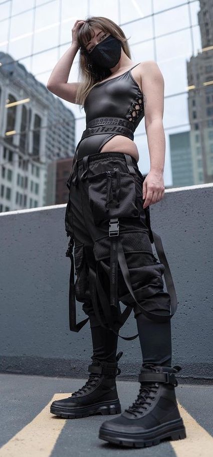 Cyberpunk Jacket Female, Future Tech Outfit, Gothic Cyberpunk Outfit, Scifi Outfit Aesthetic, Cyberpunk Pants Female, Cyberpunk Womens Fashion, Cyberwear Fashion Women, Urban Cyberpunk Fashion, Dark Cyberpunk Aesthetic Fashion