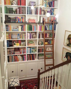 Stairway Gallery, Interior Stair Railing, Staircase Landing, Upstairs Landing, Bookshelf Inspiration, House Organisation, Stairway Design, Stair Landing, House Extension Design