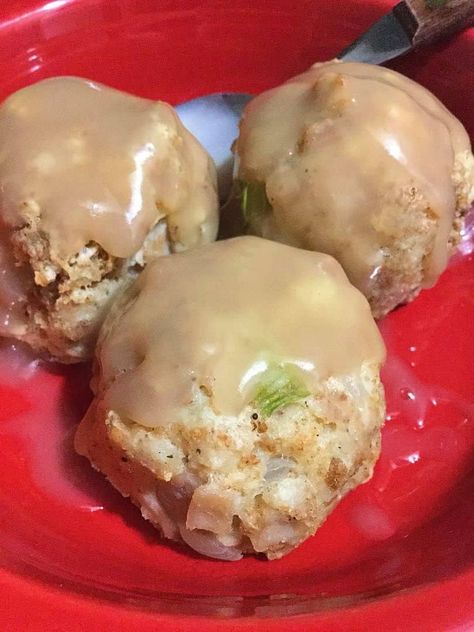 Turkey Balls, Stuffing Balls Recipe, Gravy For Mashed Potatoes, Stuffing Balls, Shredded Turkey, Turkey Stuffing, Leftover Turkey Recipes, Easy Slow Cooker Recipes, Stuffing Recipes