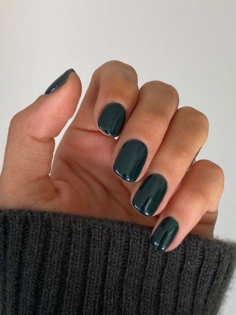 Winter Nail Colors, Christmas Nail Colors, Gucci Nails, Velvet Nails, October Nails, Nail Colors Winter, End Of Winter, Gel Nail Colors, Winter Nail