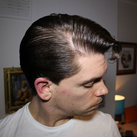 elephant trunk Old School Haircuts, Brylcreem Hairstyles, Greaser Hair, Slicked Hair, Elephant In The Room, Haircut Pictures, Elephant Trunk, Hair Catalog, Men's Hairstyles