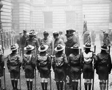 Baden Powell Scouts, Boy Scout Activities, Robert Baden Powell, Boy Scout Camping, Prince Arthur, Baden Powell, Newcastle University, Vintage Children Photos, London Boy