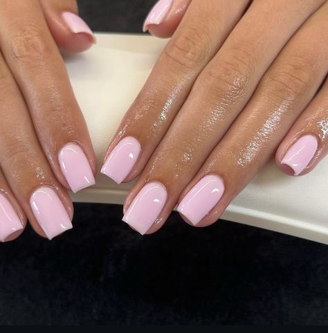 Dip Nails Pink, Pink Nails Natural, Natural Pink Nails, Bubblegum Nails, Nails Baby Pink, Feminine Nails, Bubblegum Pink Nails, Nike Nails, Baby Pink Nails