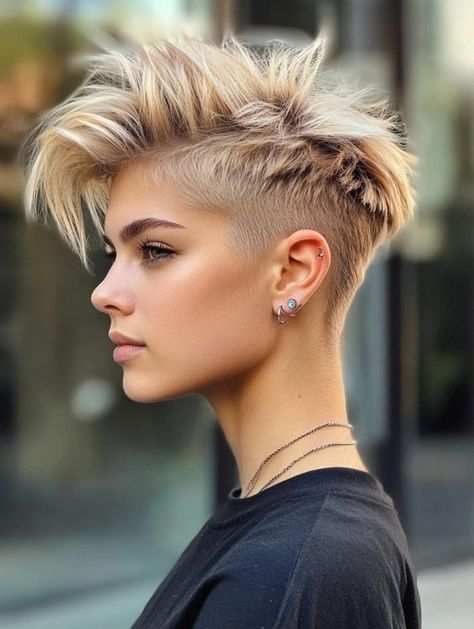 Mullet Haircuts, Mohawk Hairstyles For Women, Mohawk Haircut, Shaved Side, Dark Brunette Hair, Mullet Haircut, Spiky Hair, Mohawk Hairstyles, Side Hairstyles