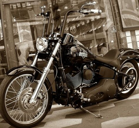 Harley Davidson Ape Hanger Harley Night Train, Harley Davidson Night Train, Harley Davidson Custom Bike, Motorcycle Build, Harley Davidson Pictures, Custom Motorcycles Harley, Harley Davidson Softail, Ape Hangers, Harley Davidson Fatboy