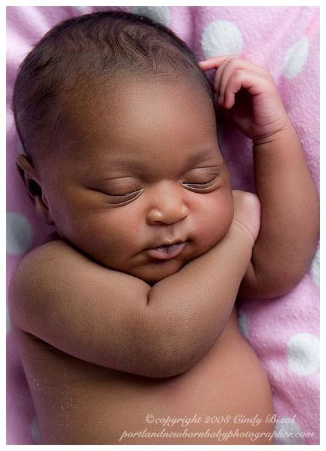 Bebe Video, Cute Black Babies, Beautiful Black Babies, Realistic Baby Dolls, Foto Baby, Black Baby, We Are The World, Black Babies, Reborn Baby Dolls