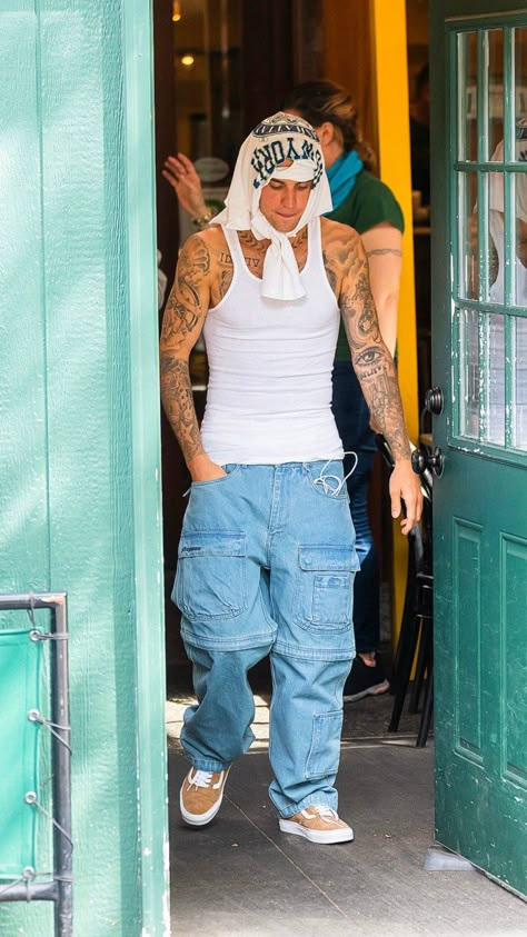 Justin Bieber Street Style, Justin Bieber Party, Justin Bieber Outfits, Men Styling, Justin Bieber Style, Pic Aesthetic, Justin Bieber Images, Cover Film, Aesthetic Street