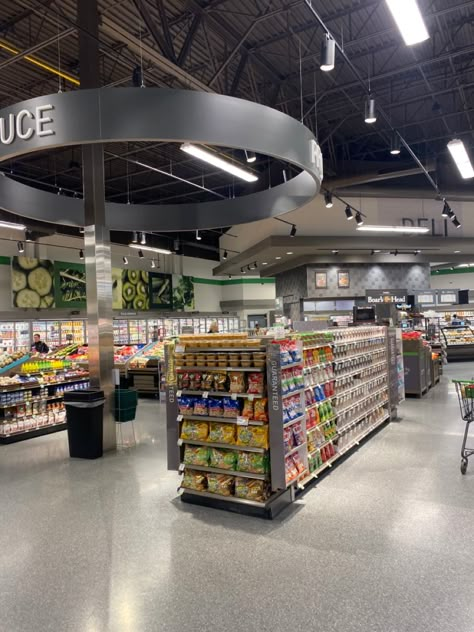 London Grocery Stores, Aesthetic Places Background, Grocery Store Aesthetic, Supermarket Aesthetic, Grocery Aesthetic, Orlando Shopping, Publix Supermarket, Black Hd Wallpaper Iphone, Cabana Bay