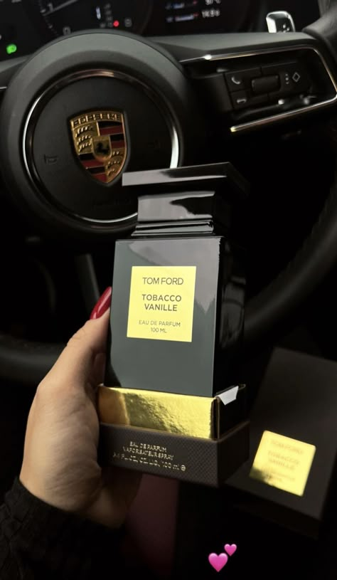 Tom Ford Tobbaco Vanille Perfume, Seductive Perfume, Best Fragrance For Men, Fragrances Perfume Woman, Tom Ford Beauty, Perfume Collection Fragrance, Perfume Scents, Perfume Lover, Best Fragrances