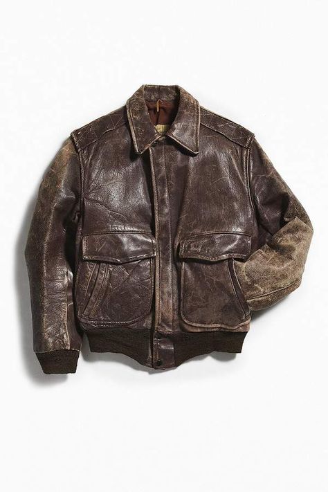 Capsule Wardrobe Minimal, Vintage Jacket Men, Sleek Outfit, Urban Outfitters Men, Mary Kate Olsen, Vintage Leather Jacket, Leather Jacket Men, Vintage Jacket, Minimal Fashion