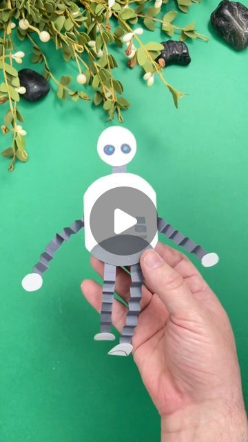 Timm Sevitz on Instagram: "​​Easy The Wild Robot Paper Roll Kid’s Craft Activity 🤖  Transform a simple toilet paper roll into Roz, inspired by @thewildrobot movie! This fun and easy kids craft is perfect for little hands and fans of creative robot projects. Using just a few everyday materials—like cardboard, paint,  markers and glue —you can make your own mini Roz robot.  Inspired by the heartwarming adventure in The Wild Robot, this DIY project is not only a great way to recycle but also sparks creativity and imagination. Whether you’re looking for a Wild Robot craft, an eco-friendly art project, or a fun activity to keep the kids entertained, this robot creation is sure to be a hit! Get ready to make art, recycle materials, and enjoy a movie-inspired craft together!  What I thought of T Wild Robot Art Project, Robotics Activities For Kids, The Wild Robot Art Project, Cardboard Robot Diy, Craft Recycled Materials, Eco Friendly Art Projects, Storybook Crafts, Simple Toilet, Robot Ideas