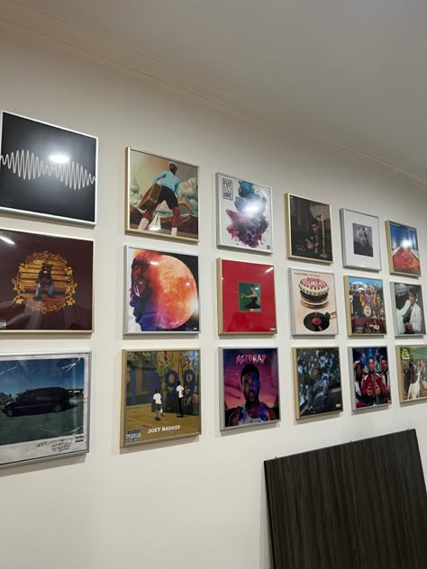 Wall Art Album Covers, Wall With Album Covers, Frame Album Covers, Album Cover Gallery Wall, Album Cover Wall Collage, Album Cover Frame, Album Covers Decor, Wall Of Album Covers, Framed Albums On Wall