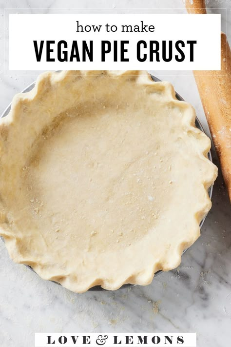 Learn how to make vegan pie crust! This recipe yields a tender, flaky crust that's easy to make in the food processor and delicious in any pie recipe. Coconut Oil Pie Crust, Vegan Pie Crust Recipe, Oil Pie Crust, Vegan Pumpkin Pie Recipe, Vegan Pies Recipes, Lemons Recipes, Shortcrust Pastry Recipes, Vegan Pie Crust, Favorite Pie Recipes