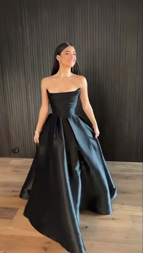 Black Satin Prom Dress, Satin Prom Dresses, Satin Evening Gown, Classy Prom Dresses, Birthday Shoot, Prom Dress Inspiration, Pretty Prom Dresses, Formal Party Dress, A Line Prom Dresses