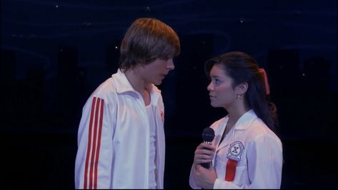 Gabriela Montez, Taylor Swift 22, High School Music, High School Musical 3, Disney High Schools, Disney High, Film Disney, Breaking Free, Music Video Song