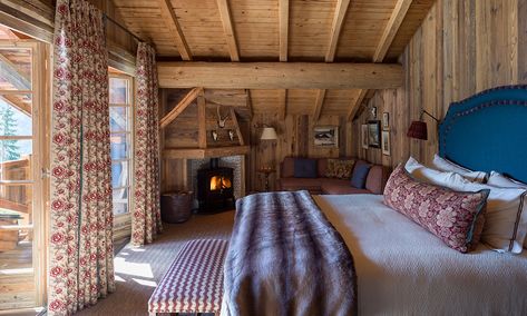 Big Ranch House, Country Guest Bedroom, Woodsy House, Rustic Ski Lodge, Shaker Farmhouse, Rustic Resort, Val D Isere, Adirondack Decor, Chalet Bedroom