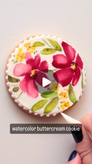 Painting On Cookies, Watercolor Cookies Painting, Painted Christmas Cookies, Icing Painting, Summer Cookies Decorated, Watercolor Decorated Cookies, Painted Decorated Cookies, Watercolour Cookies, Buttercream Decorated Cookies