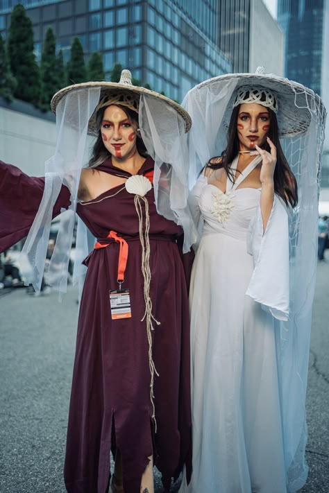 Katara as the painted lady and the painted lady spirit cosplay Comiccon Costume Ideas Women, Katara Halloween Costume, Katara Costume Plus Size, Painted Lady Cosplay, Katara Painted Lady Costume, Katara Cosplay Diy, Painted Lady Avatar Costume, The Painted Lady Avatar, Avatar The Painted Lady