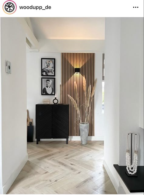 Wood Slat Wall, Accent Walls In Living Room, Home Entrance Decor, Home Entrance, Studio Apartment Decorating, Wood Panel Walls, Entrance Decor, Slat Wall, House Entrance