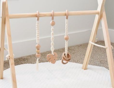 Makramee Baby, Baby Hanging Toys, Toddler Gym, Macrame Nursery, Baby Activity Gym, Wooden Baby Gym, Macrame Baby, Baby Gym Toys, Baby Activity Center