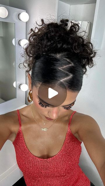 Olivia 🧡 Curls, Beauty, Fashion on Instagram: "Saw this zig zag bun on pinterest and had to try it out!❣️ . . . #curls #curlyhair #curlybun #updo #tutorial #hairstyle #curlyinspo" Quick Easy Hair Updos, Curly Braids Updo, Cute Black Short Hairstyles, How To Do The Zig Zag Part, Zig Zag Bun Hairstyles, Zig Zag Bun Tutorial, Zigzag Bun Hairstyle, How To Make A Zig Zag Part In Hair, Curly Hairstyles Zig Zag Part