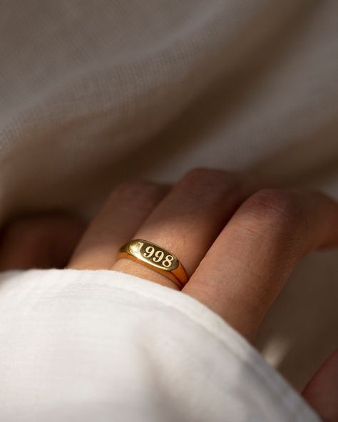 Oval Signet Ring, Engraved Initials, Engraved Ring, Personalized Ring, Gold Signet Ring, Gold And Silver Rings, Bar Menu, Meaningful Jewelry, Initial Ring