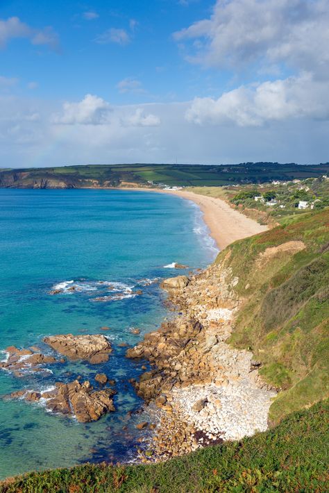 Praa Sands is a mecca for surfers and a paradise for families. The small Cornish village overlooks the expansive sandy beach and is backed by beautiful sand dunes 💙 Praa Sands, Cornish Beaches, Devon And Cornwall, Sand Dunes, Holiday Destinations, Cornwall, Great Britain, England, Things To Do