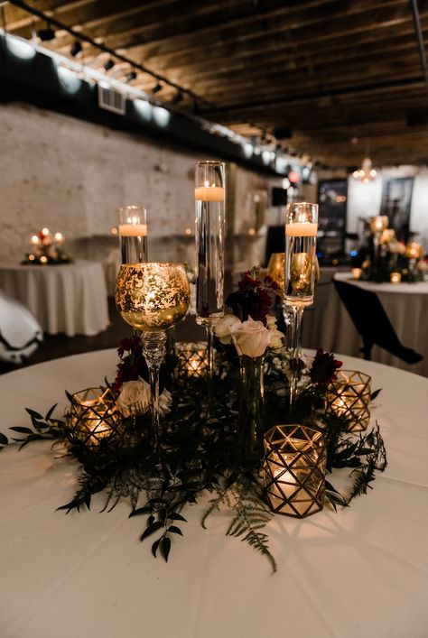 New Orleans Wedding Reception, Black And Gold Centerpieces, Candles Centerpieces, Christmas Wedding Centerpieces, Dark Romantic Wedding, Black Centerpieces, Gold Centerpiece, Dark Wedding Theme, Black Gold Wedding