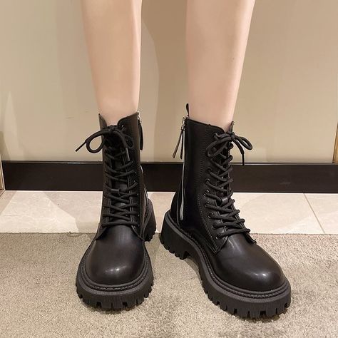 Female Boots, Goth Boots, Short Black Boots, All Black Shoes, Martens Boots, Dr Martens Boots, Winter Aesthetic, Dream Shoes, Teen Fashion Outfits