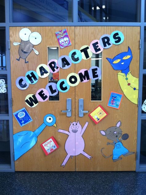 Characters welcome Characters Welcome Bulletin Board, Class Door Design, Library Decorating Ideas, Fantasy Door, Library Doors, Librarian Ideas, Harry Potter Library, Library Door, Welcome Bulletin Boards