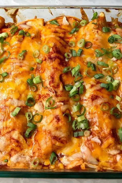 Pioneer Woman Chicken Enchilada Casserole - Table for Seven Pioneer Woman Recipes Chicken, Pioneer Woman Chicken, Panini Recipes Chicken, Green Chicken Enchiladas, Braised Chicken Breast, Chicken Enchilada Casserole Recipe, Chicken Shawarma Recipe, Chicken Tikka Masala Recipes, Enchilada Casserole Recipes