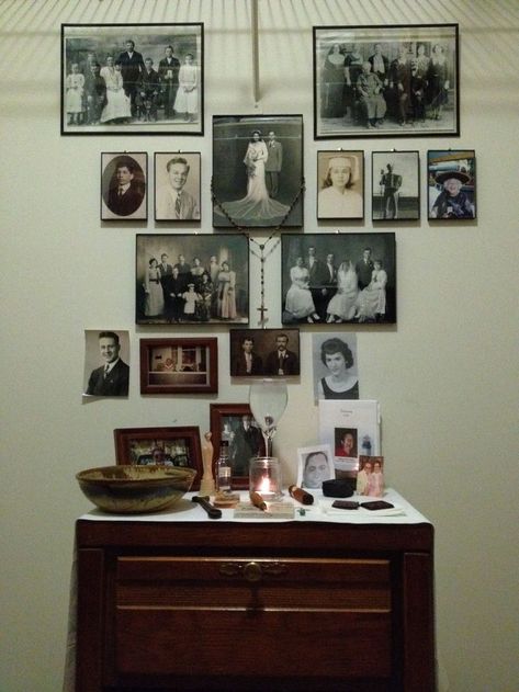 ancestor altar~ Follow all of my boards for witchy tips and tarot tricks. Find me at www.darkdaystarot.com Alter For Passed Loved One, Shrine For Loved One, Altar Ideas For Passed Loved Ones, Ancestor Altar Ideas, Ancestor Shrine, Ancestors Altar, Ancestry Wall, Ancestral Altar, Ancestor Work