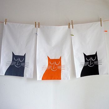 Happy Cat Tea Towel Lino Cut Prints, Cat Tea Towel, Patterned Tea Towels, Mini Diy, Lino Printing, Screen Printed Fabric, Printed Tea Towel, Lino Cut, Cat Products