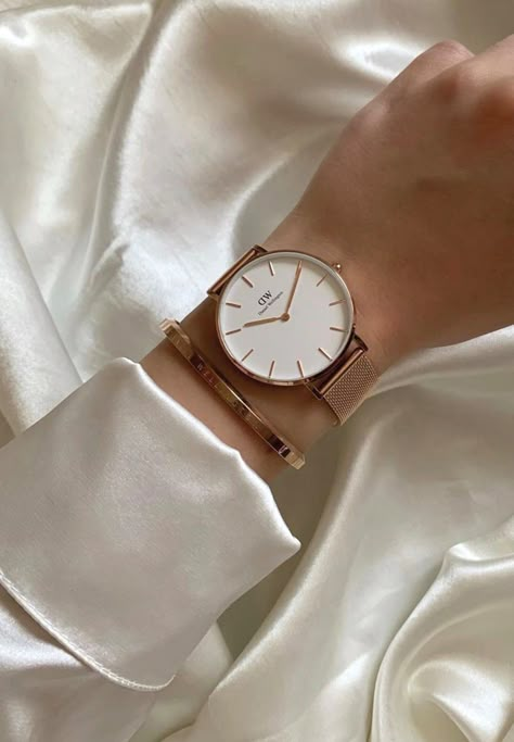 Small Watches Women, Daniel Wellington Watch Women, Tissot Watches Women, Seiko Watches Women, Unique Watches Women, Casio Watch Women, Classic Watch Women, Daniel Wellington Women, Watches Women Black