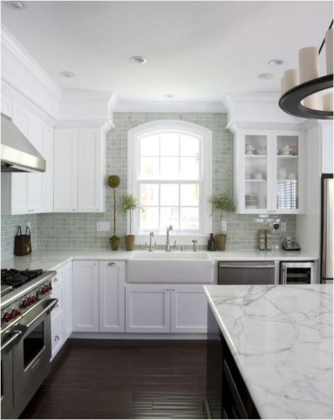 brick pattern tile to ceiling Green Kitchen Backsplash, Green Tile Backsplash, Backsplash With White Cabinets, Kitchen Backsplash Trends, Green Backsplash, Backsplash Tiles, Kitchen Backsplash Designs, Kitchen Ceiling, Farmhouse Sink Kitchen