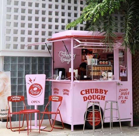 Food Stand Aesthetic, Cute Food Stall, Mini Cafe Ideas, Cafe Stall, Mini Food Truck, Foodtrucks Ideas, Boutique Patisserie, Food Stall Design, Pop Up Cafe