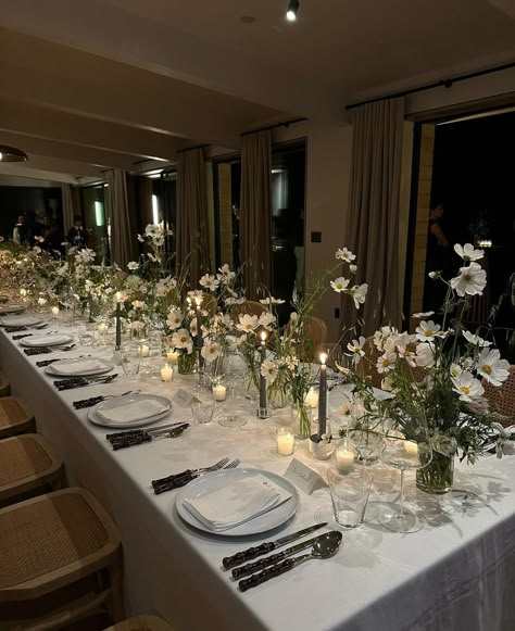 Sofia Richie Grainge, Dinner Party Table Settings, Instagram Los Angeles, Boho Wedding Theme, Engagement Dinner, Table Flower Arrangements, Dinner Party Decorations, Family Style Dinner, Dinner Party Summer