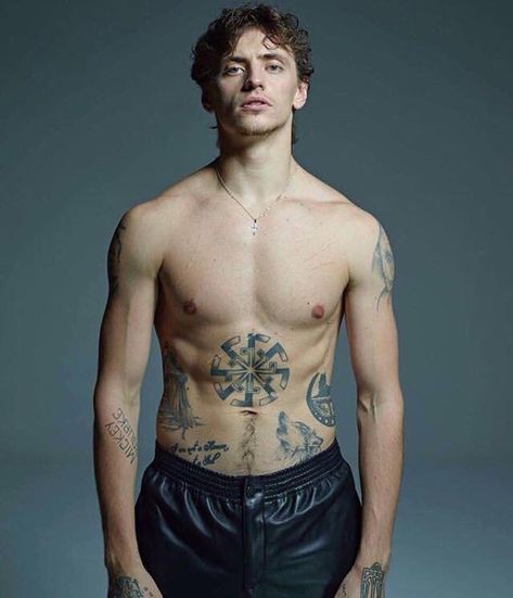 Sergei Polunin Dancer, Solo Dance, Dance Awards, Pina Bausch, Sergei Polunin, Vogue British, Male Ballet Dancers, Take Me To Church, Male Dancer