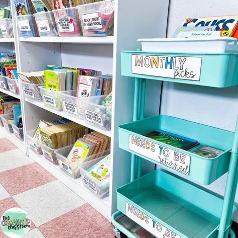 Classroom Library Return Cart, Book Bins For Classroom Library, Second Grade Classroom Library, 3rd Grade Library Setup, Classroom Bookbag Storage Ideas, 1st Grade Library Setup, Elementary Library Set Up, Classroom Library Kindergarten, Read Aloud Organization