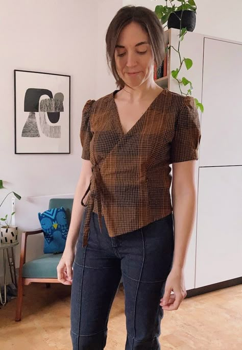 What Katie Sews | Sewing & saying a bit more than Instagram Stitch Tops For Women, Up Cycle Men’s Shirt, Stitched Tops For Women, Sewing Pattern Shirt Women, Sewing Shirt Patterns For Women, Short Tops Stitching Ideas, How To Stitch Top, Cotton Top Sewing Pattern, Top Stitching Designs