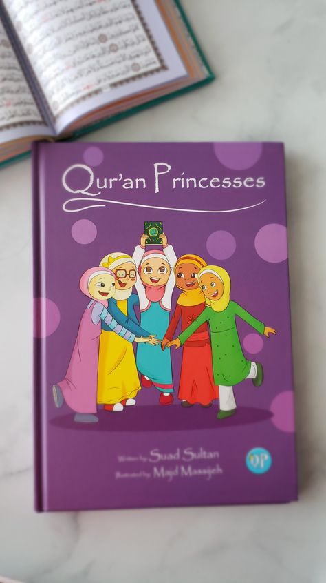 Quran Ramadan Coloring, Muslim Kids Crafts, Ramadan Countdown, Interactive Books For Kids, Eid Gift Ideas, Muslim Parenting, Cakes Decorating Ideas, Best Islamic Books, Islamic Books For Kids