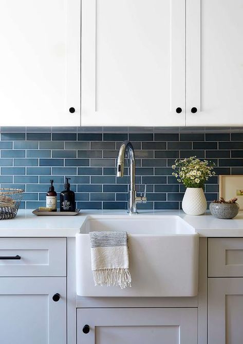 Blue Tile Backsplash Kitchen, Blue Backsplash Kitchen, Blue Kitchen Tiles, Transitional Laundry Room, Blue Laundry Rooms, Blue Backsplash, Kabinet Dapur, Laundry Ideas, Kitchen Backsplash Designs