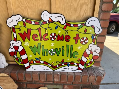 Easy Whoville Decorations, Outside Whoville Decorations, Who Ville Village, Whoville Characters Clipart, Whoville Wood Cutouts, Who Ville House, Welcome To Whoville Sign Printable, Whoville Float Ideas, Welcome To Whoville Sign Diy