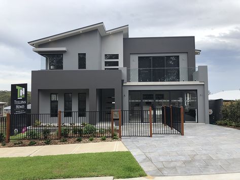 Interior And Exterior Paint Colors, Grey Color Exterior House, House Paint Exterior Gray, Grey Facade House Modern, Outside Paint Colors Home Exteriors Modern, Gray Paint House Exterior, Colour For Exterior Of House, Gray Color House Exterior, Home Exterior Colour Ideas