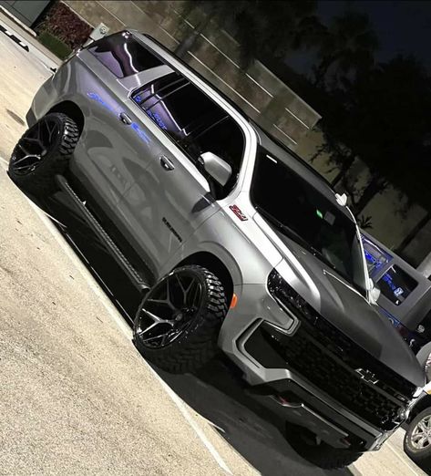 Chevy Suv Tahoe, Chevy Suv, Jet Privé, Silverado Truck, Custom Chevy Trucks, Lifted Chevy, Chevy Pickup Trucks, Dream Cars Jeep, Suv Trucks