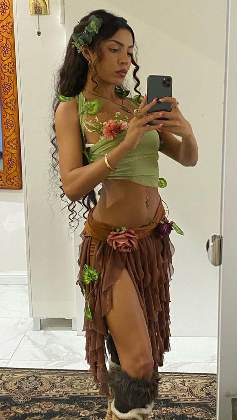 Jhene Aiko Concert, Halloween Rave Outfits, Rave Fit, Theme Carnaval, Rave Fits, Earthy Aesthetic, Trendy Halloween Costumes, Earthy Outfits, Jhene Aiko