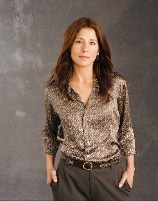 American Horror Movie, Catherine Keener, Date Outfit Summer, The Soloist, Date Outfit Casual, Dating Pictures, Satin Blouses, Dating Again, Married Woman