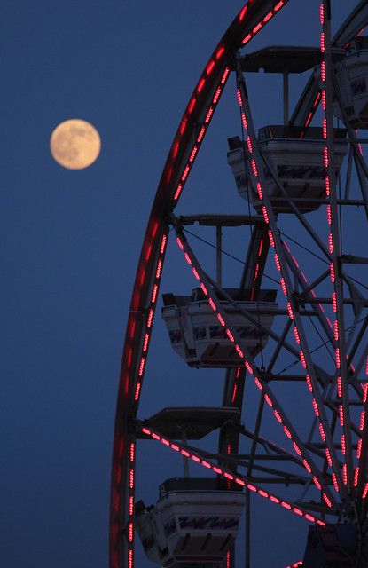 Full moon during Thurmont carnival | Jim Hamann | Flickr Ferris Wheel, The Sky, The Moon, Wheel, Moon, Red