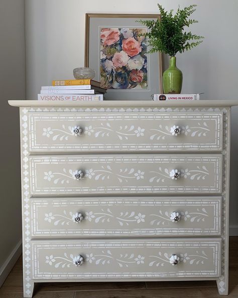 All Things Upcycled | Our first piece of 2021! ✨ SOLD ✨ A faux Floral Bone Inlay inspired chest of drawers/bedside chest! Refurbished in Jolie Paints 'Swedish… | Instagram Painted Dresser Design, Upcycled Painted Furniture, Diy Vintage Dresser Makeover, Painting Shelves Ideas, Drawer Painting Ideas Aesthetic, Painting Chest Of Drawers, Painted Chest Of Drawers Ideas, White Dresser Diy, Empire Dresser Makeover