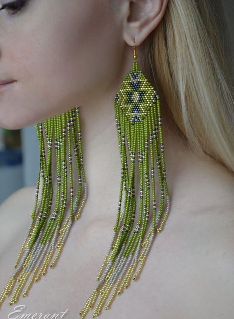 New Style Tassel Earrings #earrings #tasselearrings #bestquality #fun #girl #woman #anyoccasion #partywear #lightweight #dailywear #dailywearearrings Anting Manik, Earrings With Beads, Extra Long Earrings, Large Dangle Earrings, Beaded Earrings Native, Native American Beaded Earrings, Beaded Earrings Patterns, Earrings Bohemian, Stud Jewelry